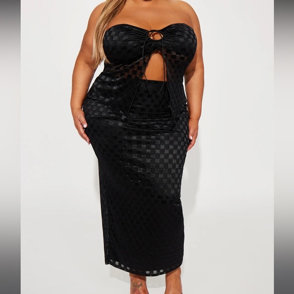 Two-Piece Checkered Black Strapless Set - Picture 14 of 16